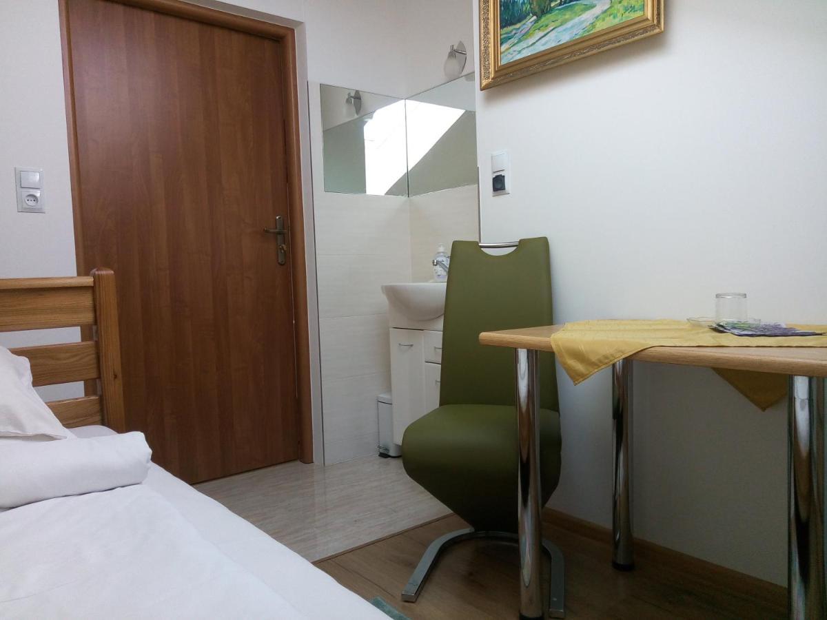 Homestay Strozowka กอร์ลิเซอ ภายนอก รูปภาพ